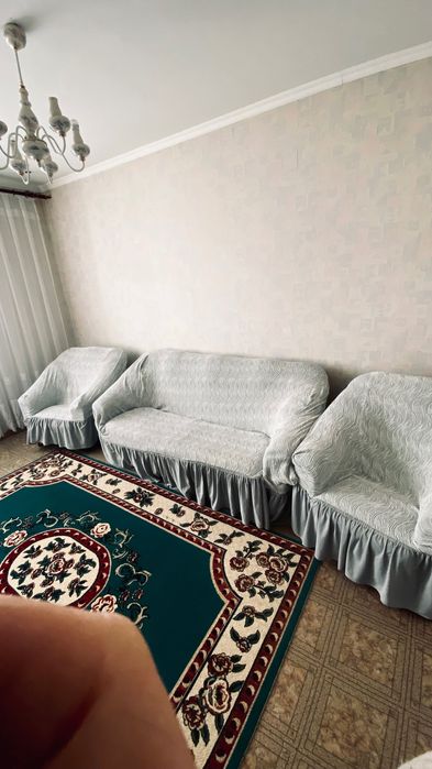 Диван и два кресла