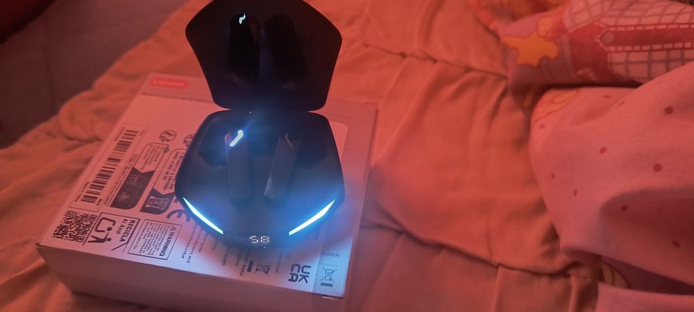 Vând căști wireless Lenovo XT 53 noi ( cu microfon)