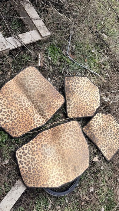 Продам полики леопард и оплетки на руль