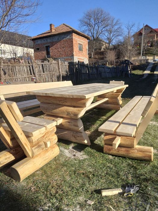 Balansoare mese rustice