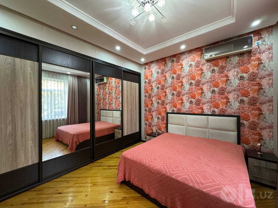 Продажа Дома 5 комнат, 4 сотки, Домбрабад, м. Чиланзар (87648)