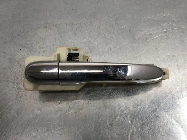 Maner usa stanga spate Kia Sorento BL 2013 cod 836522P010