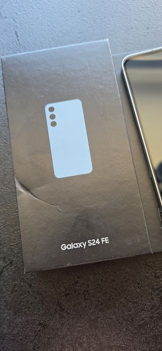 Samsung S24 FE 256GB / 8 GB RAM