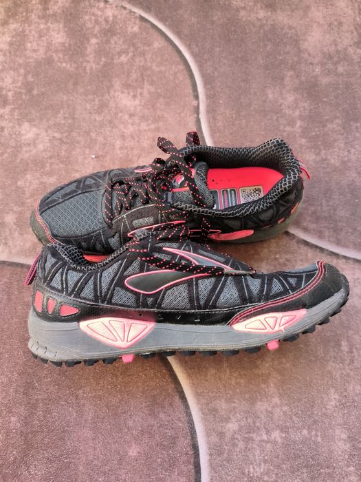Дамски маратонки Brooks номер 39