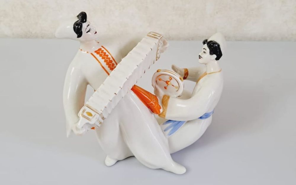 Фарфоровые статуэтки