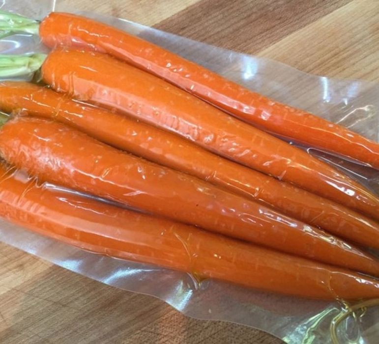 Вакуумный упаковщик