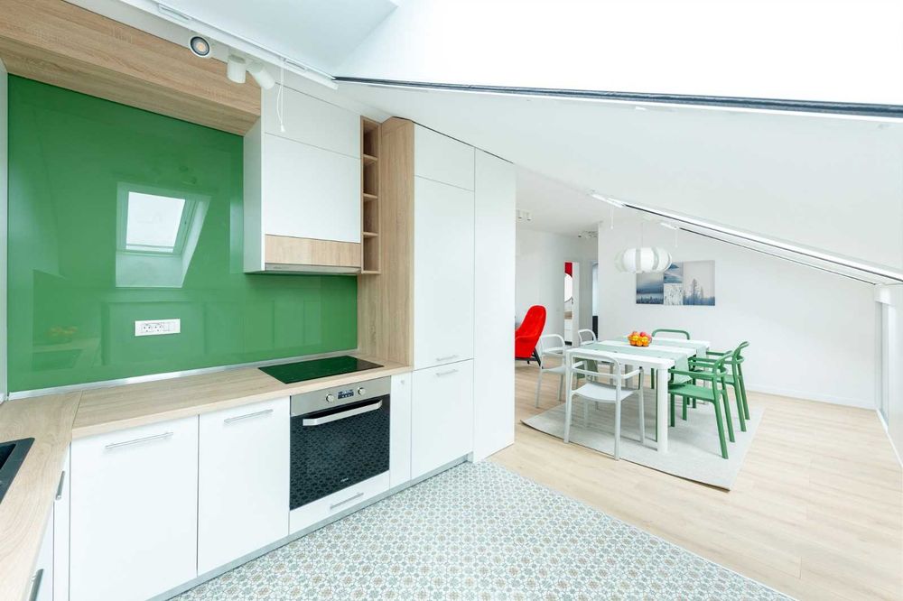 Proprietar inchiriez apartament cu 3 camere