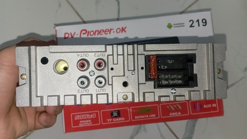 Новый автомагнитола