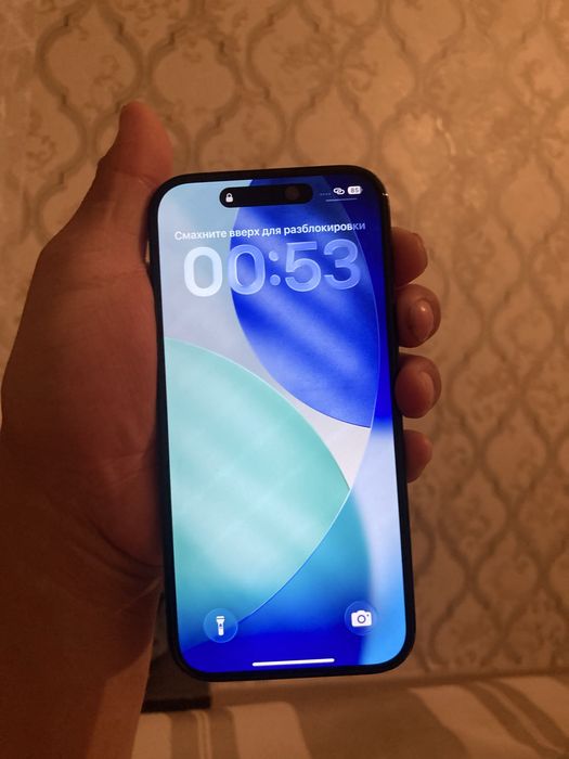 Продам айфон 15