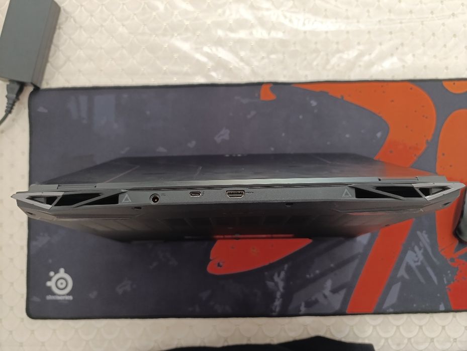 Acer Nitro 5 RTX 4050 6GB / i5 12th Gen / SSD 512GB