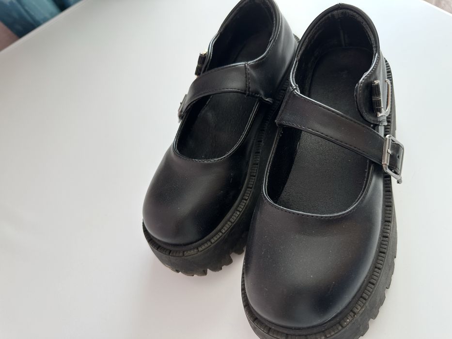 Лоферы на девочку 37 размер