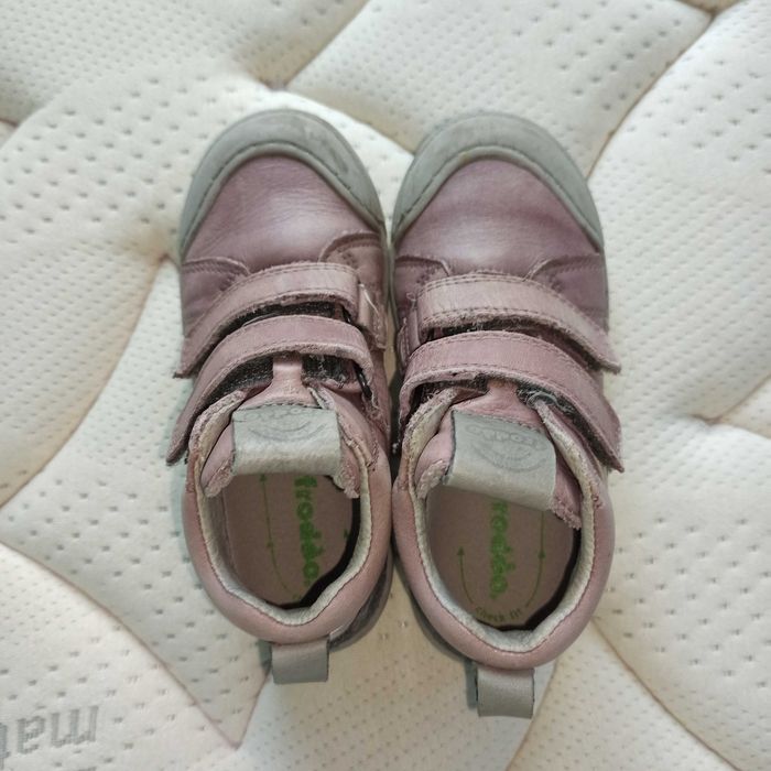 Обувки Froddo номер 26