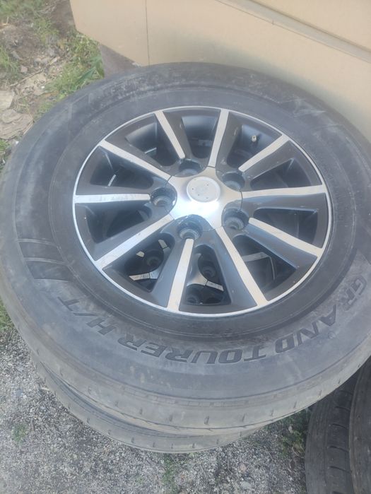285/65/17 комплект резины с дисками