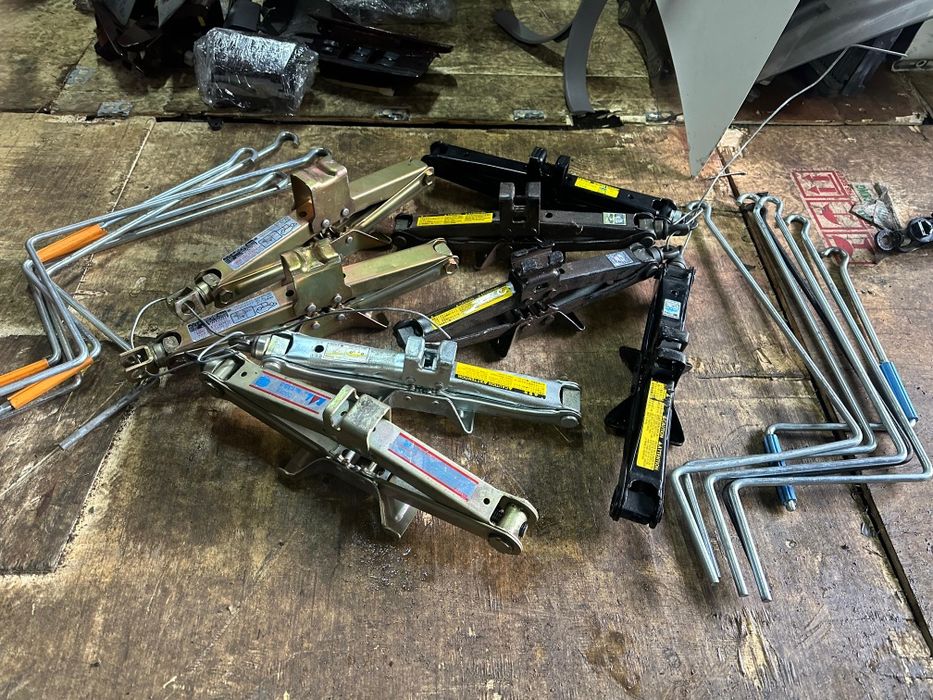 Домкраты оригинал Япония