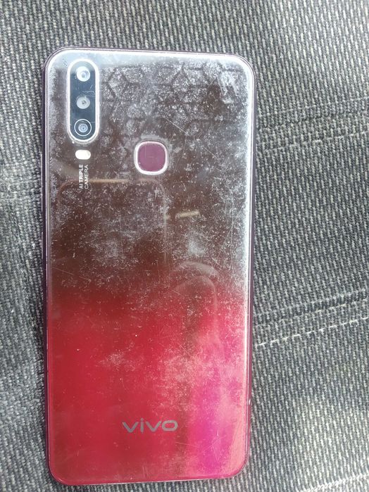 Продам телефон Vivo