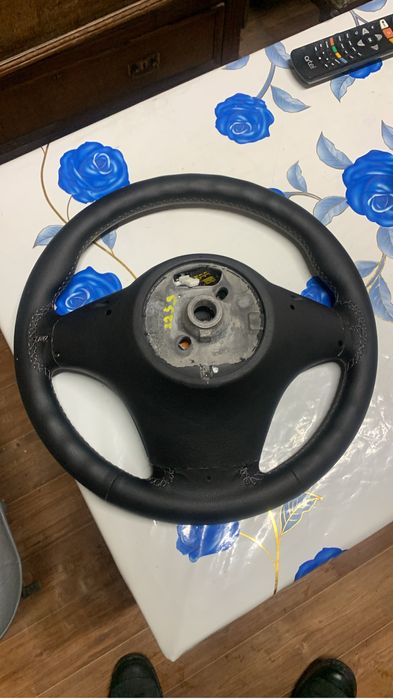 Руль дерево Бмв .