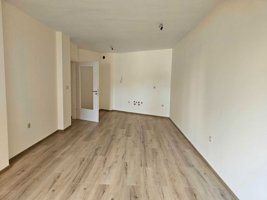 Тристаен Апартамент с паркомясто в  комплекс Varna South Bay Beach Residence - гр. Варна