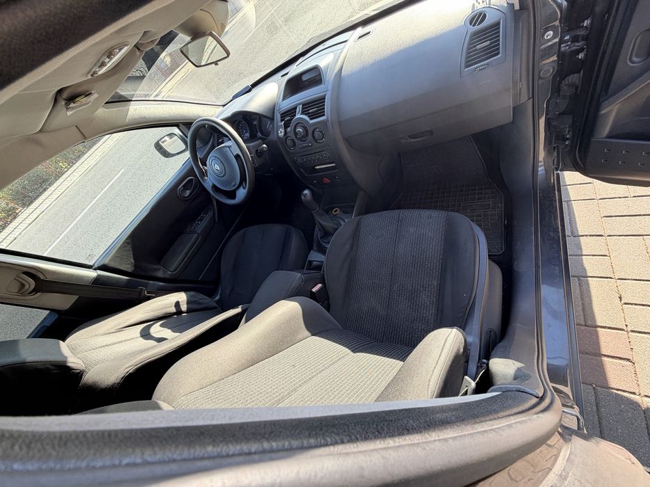 Renault Megane 2 / 1.5 dci 86cp /Proprietar