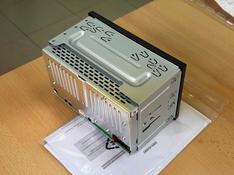 Мултимедия Pioneer DMH-A240BT BLUETOOTH, 4 X 50 W, USB