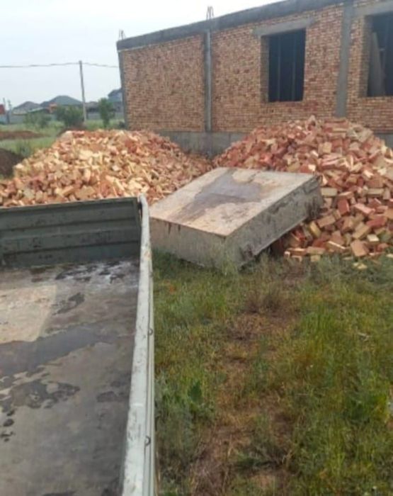 Бадья строительная. Бадья. Корыта