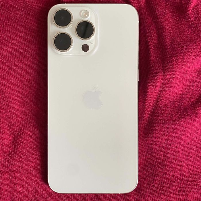 Vand iphone 15 pro max mai multe detelii in privat