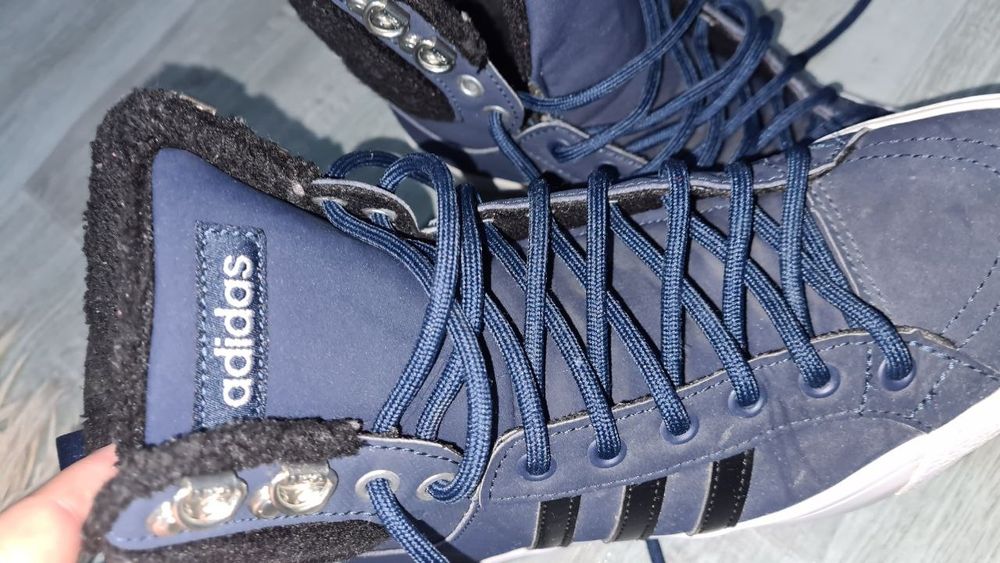 Демисезонные кроссовки Adidas original