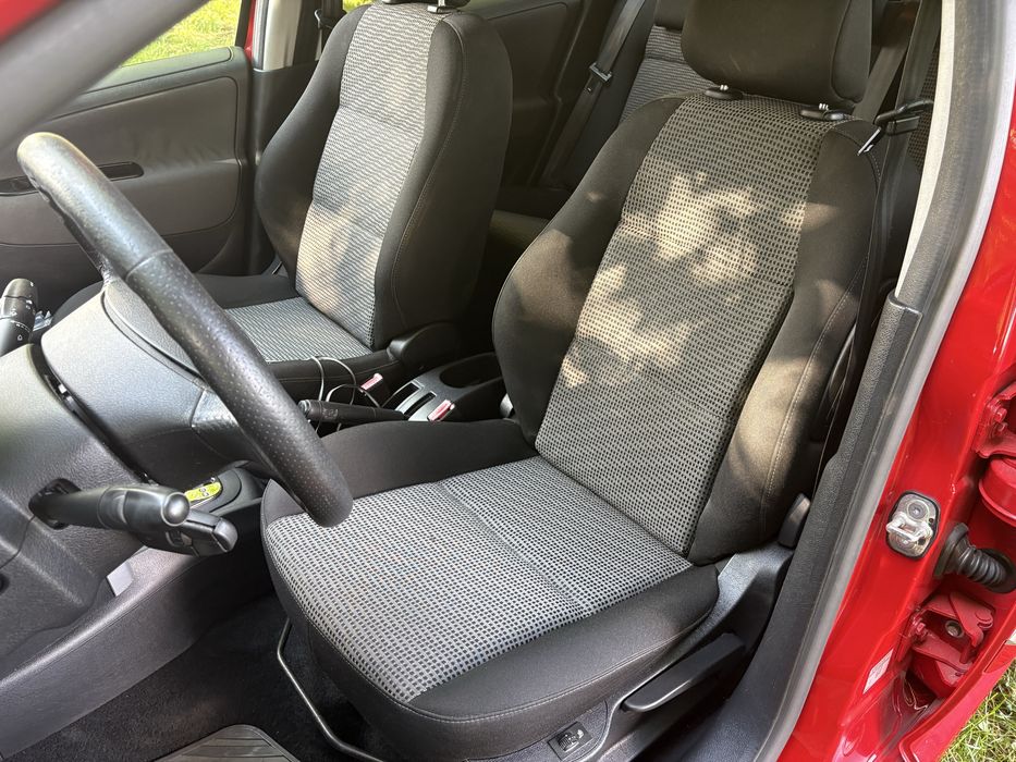 Peugeot 207 2010