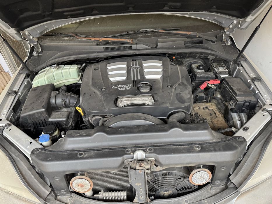 На части KIA sorento  2.5