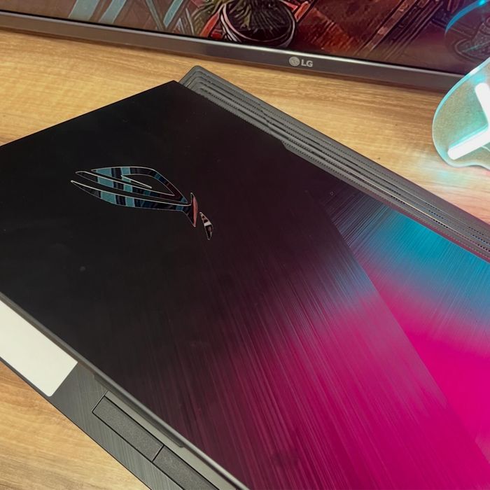 Игровой ноутбук ASUS ROG Strix