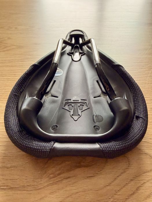 WTB Silverado Titanium Black – седялка, Medium, отлично състояние