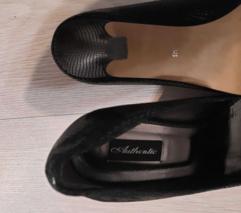 Pantofi stiletto Authentic