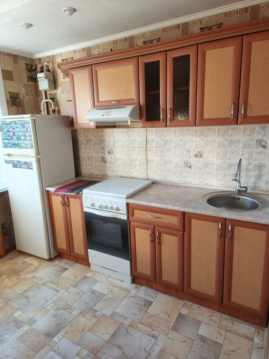 Продам! 2ком.кв 4/4эт.р-он СКГУ
