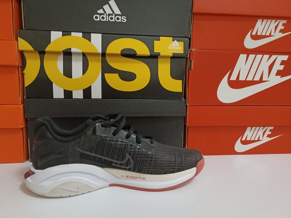 Vand adidasi noi... ORIGINALI