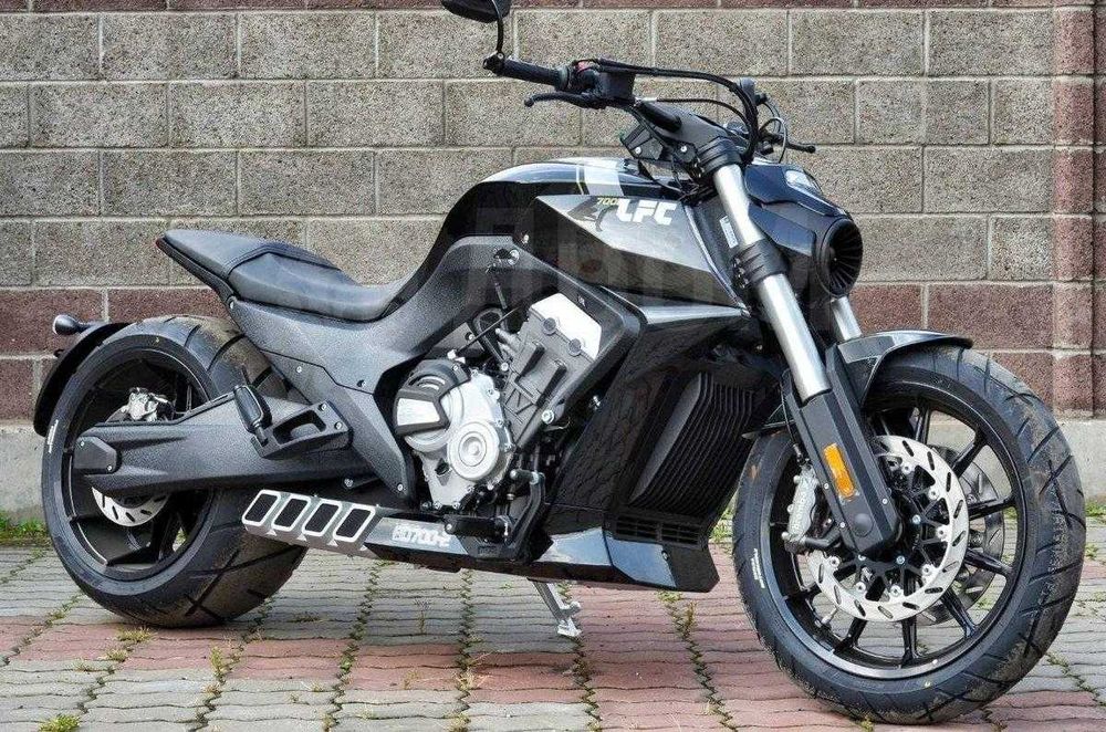 Мотоцикл BENDA LFC 700