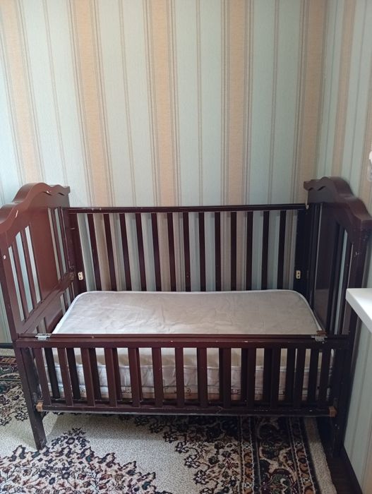 Bolalar kravati sotiladi