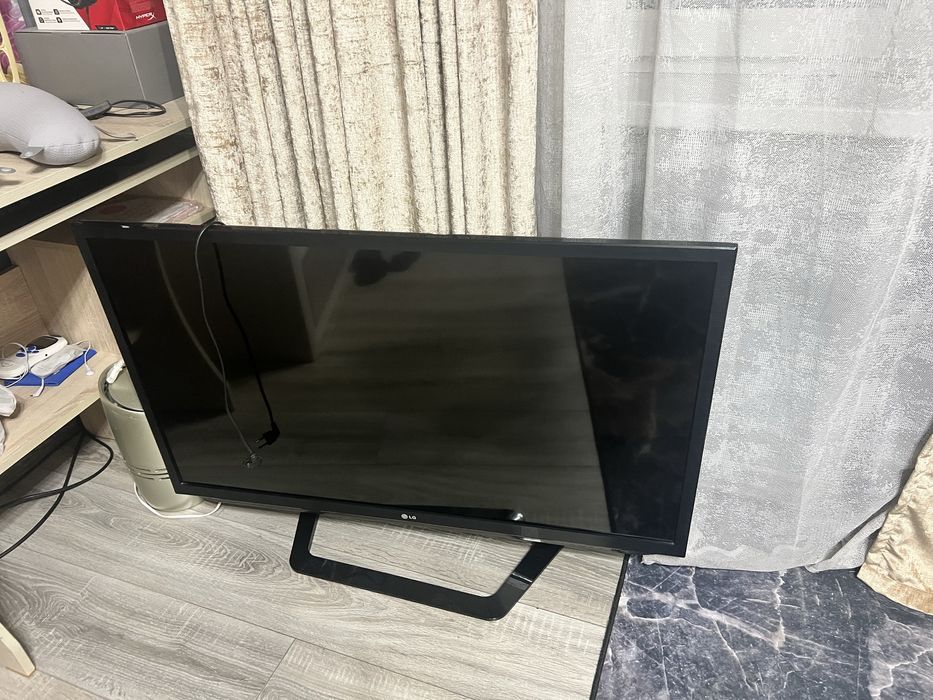 Продам телевизор LG