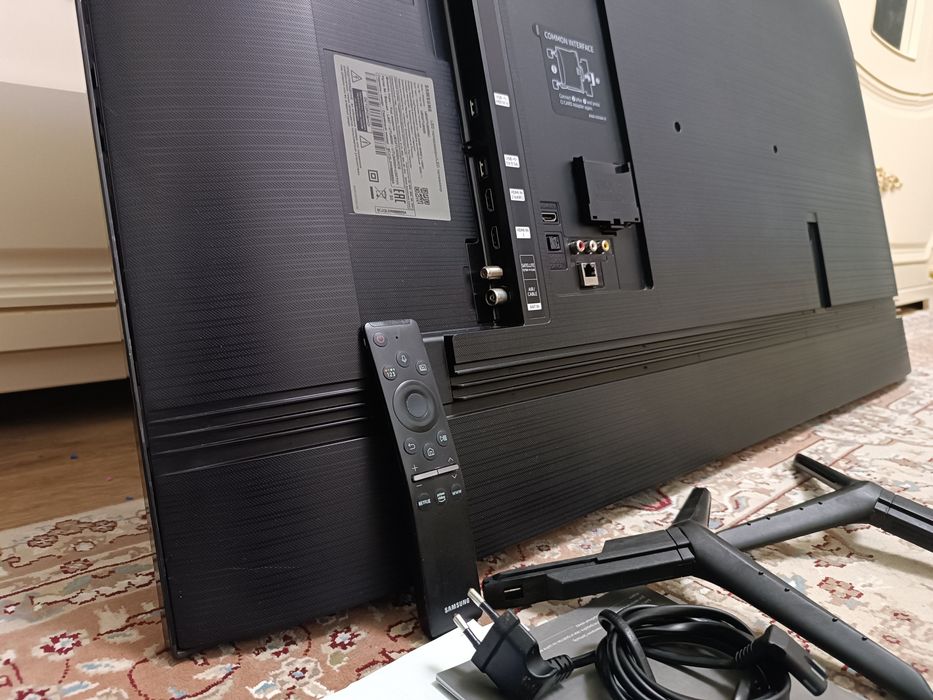 Телевизор SAMSUNG Смарт 50".