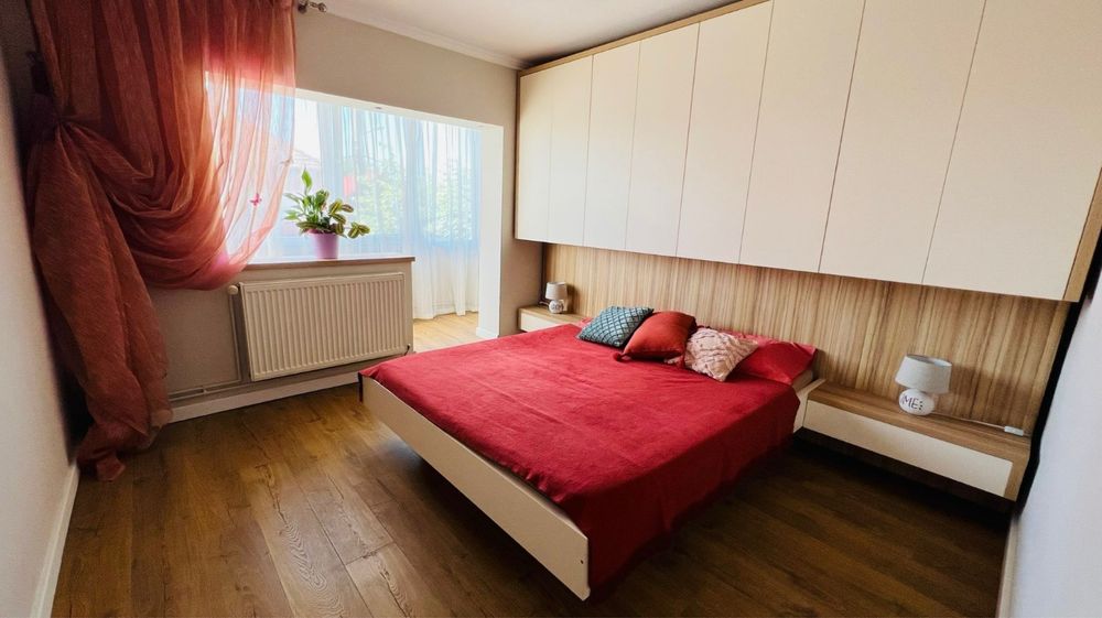 Inchiriez apartament 3 camere Aradul Nou