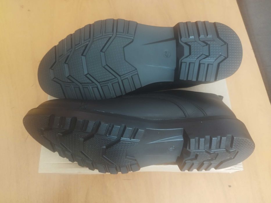 Продавам нови есенно- зимни обувки, половинки