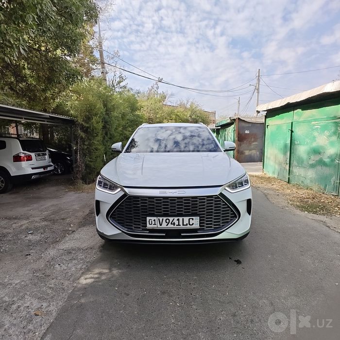 BYD Song Plus Dmi gibrit 110 km sotiladi. Kraska toza