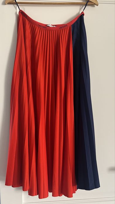 Продам одежду б/у, одевалось 2-3 раза