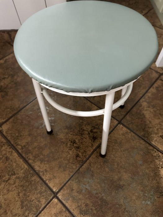 Scaun bucatarie culoare oliv