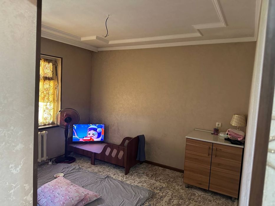 Yangi yolda 2xona  uy sotladi