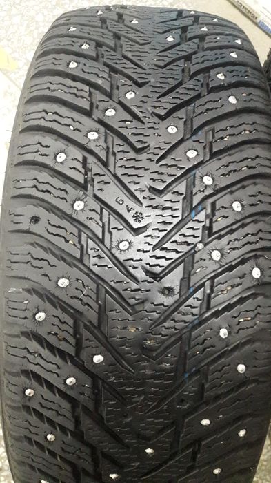 Nokian Hakkapelliita 8