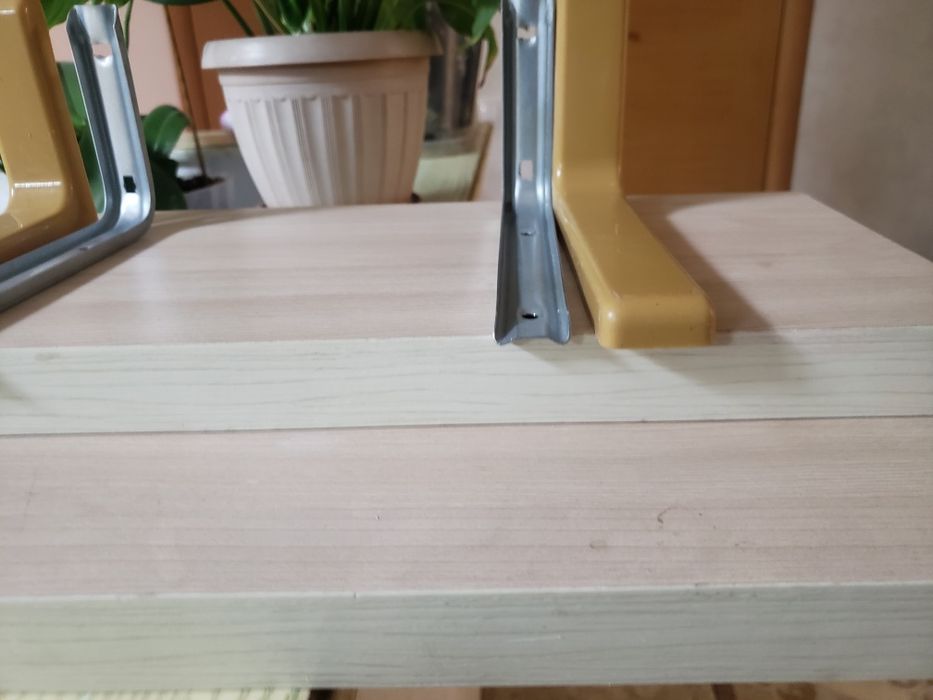 Продается настенная полка