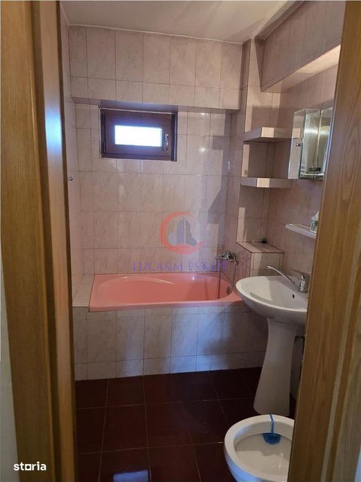 Apartament spatios 4 camere 97 mp – living 23 mp – Bd. Simion Barnutiu