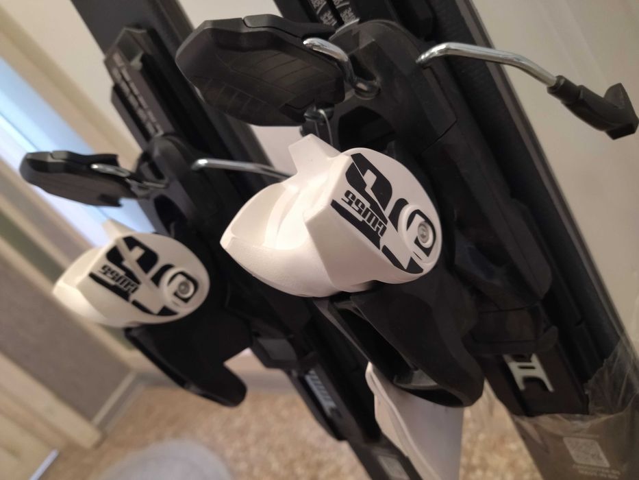 Ски Atomic redster SC 161 см.