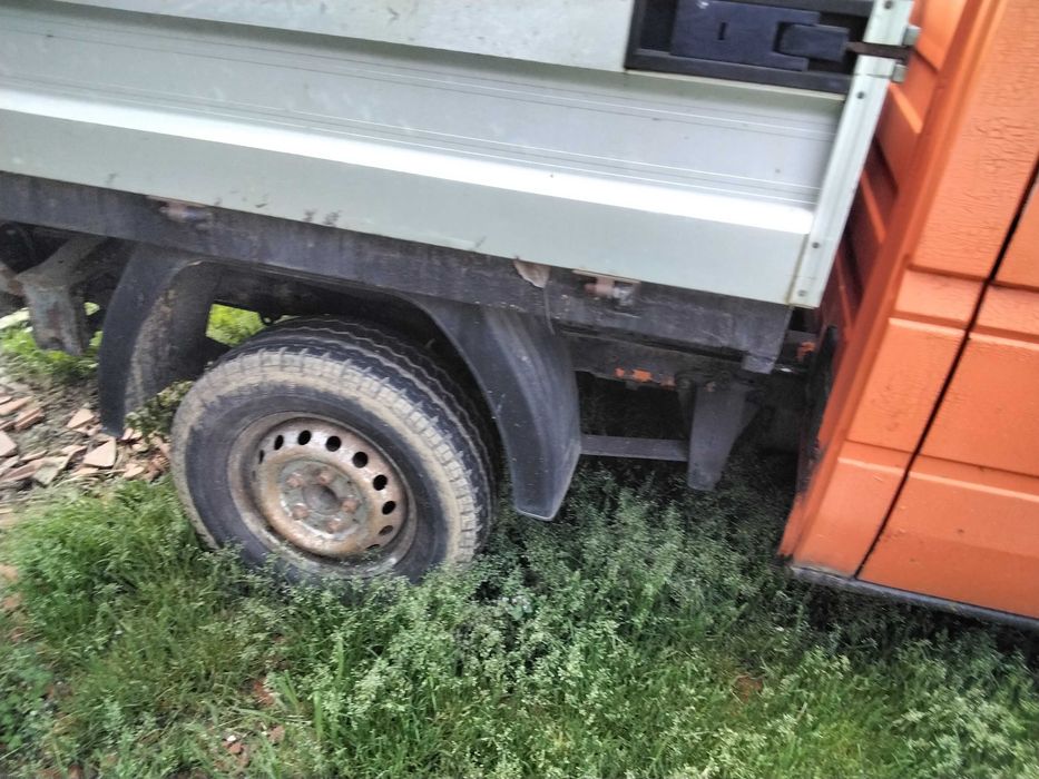 Mercedes 208 camioneta 7 locuri