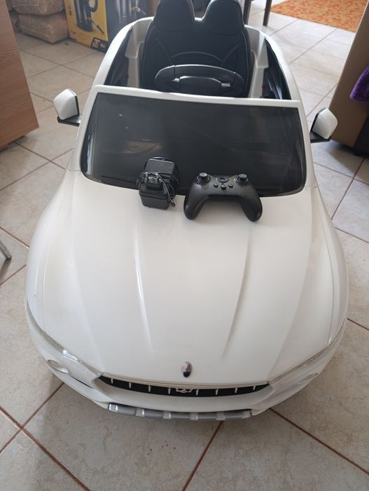 Mașina electrică copii