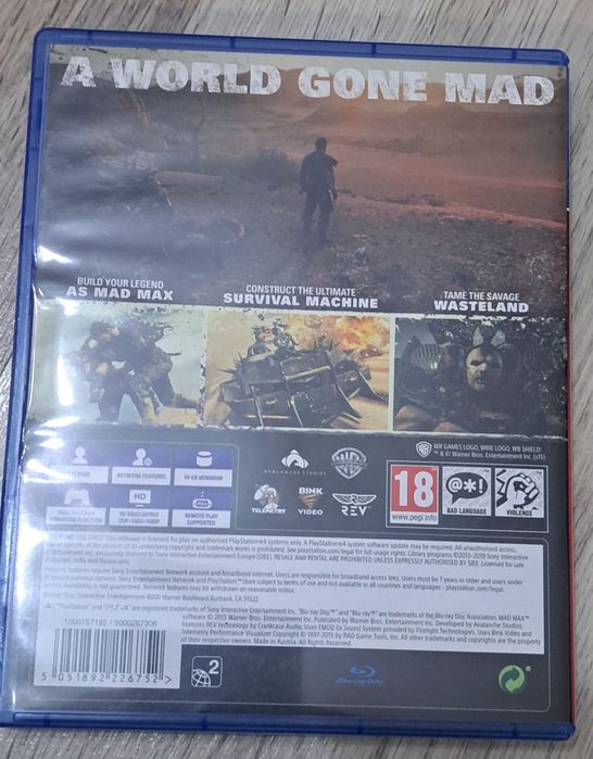 Продавам игра за Ps4 MAD MAX
